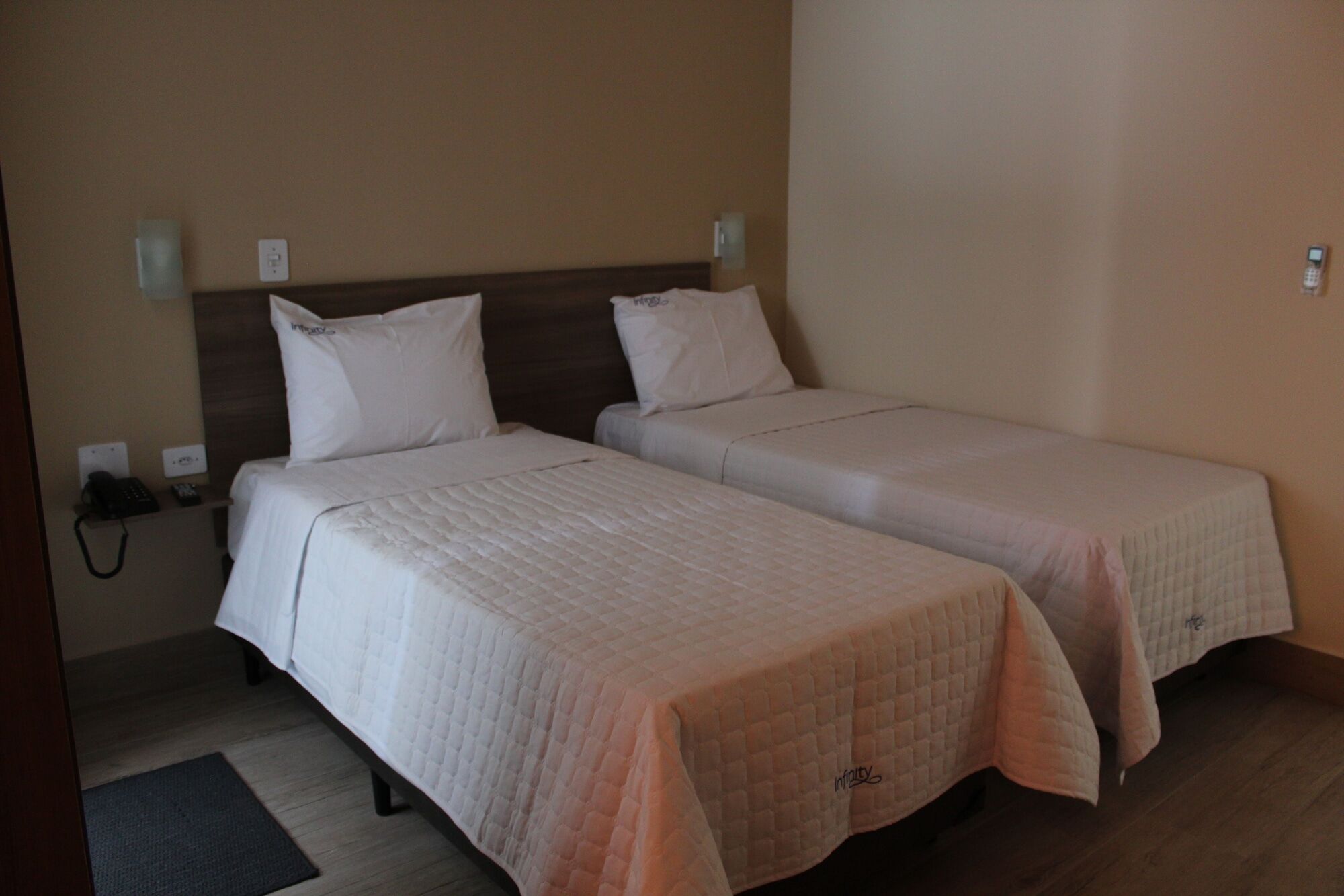Hotel Infinity Maua  Luaran gambar